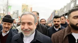 عراقچی: ایستادگی مردم دشمنان را ناامید می‌کند/فقط در موضوع هسته ای مذاکره می کنیم