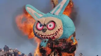 لبوبو غول‌پیکر سوزانده شد