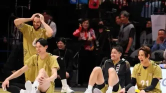 عذرخواهی نمایشی یوجی نیشیدا؛ واکنش جالب فدراسیون جهانی والیبال