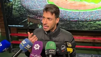 خلیل‌زاده: نمی‌توانم دست به شلوارم بزنم؟