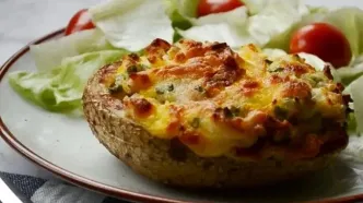 چگونه سیب زمینی شکم پر درست کنیم؟