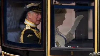 واکنش پادشاه بریتانیا به بازداشت برادرش