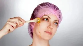 عسل برای پوست چه می‌کند؟ راهنمای جامع خواص، کاربردها و روش استفاده علمی