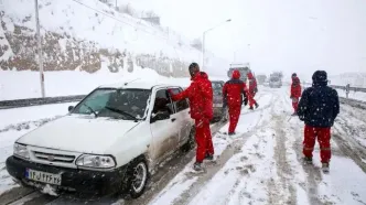 امدادرسانی هلال‌احمر خراسان شمالی به ۱۱۳ خودروی گرفتار در برف و کولاک