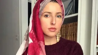 جنیفر خواننده‌ی آمریکایی در پخش زنده قرآن خواند/ ویدئو