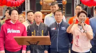 رئیس معبد، روی لباس رئیس‌جمهور تایوان استفراغ کرد!