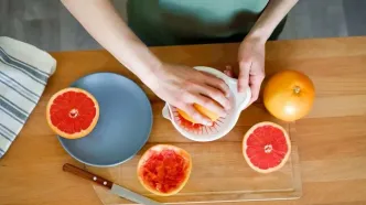 چربی خون را با این میوه کنترل کنید!