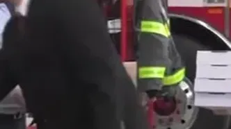 ممدانی به آتش‌نشانان پیتزا داد