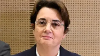 مدیر موزه لوور پس از سرقت قرن استعفا داد