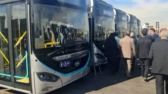 سری دوم از اتوبوس‌های برقی شهرداری تهران از بندر شهید رجایی ترخیص شد