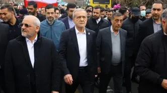 حضور رئیس‌جمهور در راهپیمایی ۲۲ بهمن