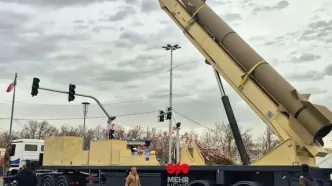 نمایش موشک‌های دوربُرد ایران در میدان آزادی