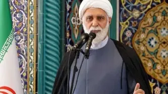 امام جمعه کیش: درآمدهای مالیاتی باید در مناطق کسب‌شده هزینه شود