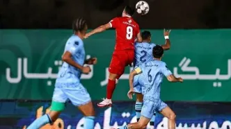 تساوی در نیمه نخست دیدار پرسپولیس - چادرملو