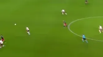 ویدئو: عملکرد فوق‌العاده دروازه‌بان بایرن‌ مقابل آیندهوون