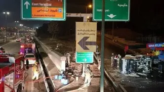 واژگونی کامیونت حامل ۱۵۰۰ لیتر بنزین در بزرگراه یاسینی تهران