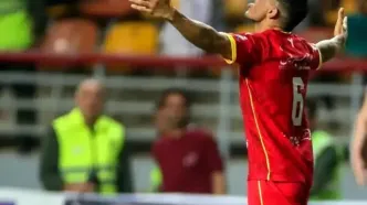 اعتراف یک ملی‌پوش: از گفتن جملات تند به داور پشیمانم!