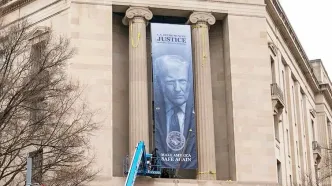 رخ‌نمایی ترامپ برای تسلط بر عدالت