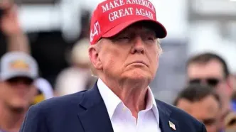 ترامپ عکسی جنجالی همزمان با مذاکرات منتشر کرد