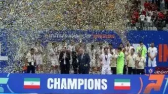 قهرمان آسیا به وطن بازگشت