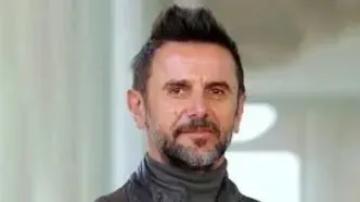 امین حیایی: خواهرم در اوج جوانی و با یک بچه 2 ساله فوت کرد/ ویدئو