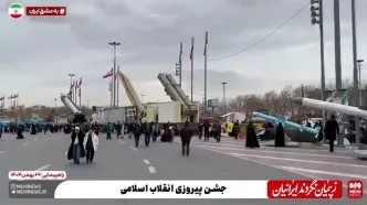 نمایش انواع موشک در میدان آزادی