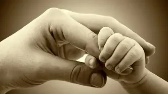 پرداخت مبلغ ۲ میلیون تومان در قالب کارت امید مادران به مادران