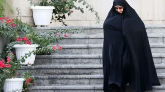 انسیه خزعلی: مسئولین به داد مردم برسند/ در عرصه بین‌المللی نباید از این هیاهوها ترسید