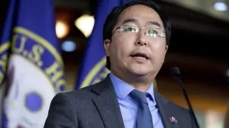 سناتور آمریکایی: مردم آمریکا خواهان جنگ با ایران نیستند