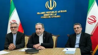 نشست وبیناری عراقچی با سفرا و رؤسای نمایندگی‌های ایران در قاره آسیا