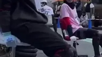 مسابقه لیز خوردن با صندلی اداری در ژاپن