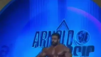 فیلم |سلام نظامی هادی چوپان روی استیج آرنولد کلاسیک ۲۰۲۶