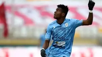 مدافع اکوادوری چادرملو به لئونس پیوست