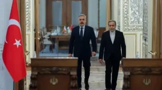 رایزنی عراقچی با وزیران خارجه ترکیه و انگلیس
