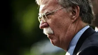 بولتون: ترامپ برای ضربه به روسیه، نفت ایران را می‌خواهد