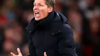 داور به منچستریونایتد هدیه داد