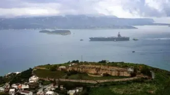 فرار ناو هواپیمابر جرالد فورد آمریکا به کرت یونان