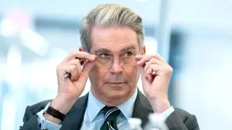 ادعای وزیر خزانه‌داری آمریکا در مورد امضای توافقات تجاری جداگانه با ایران/ لغو برخی تحریم های ایران