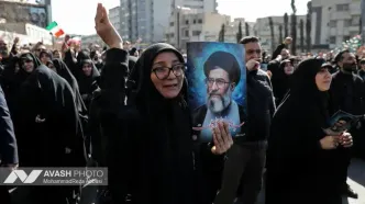 تجمع سوگواران رهبر شهید انقلاب در میدان انقلاب تهران