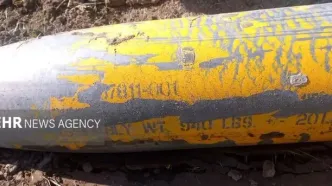 ببینید؛ لحظات دلهره‌آور از خروج بمب یک تنی از خانه شهروند کوهدشتی