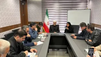 هیچ یک از پروژه‌های مسکن و حمل و نقل متوقف نشده است