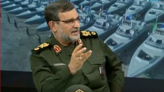 دریادار تنگسیری: از تاسیسات نفتی مرتبط با آمریکا فاصله بگیرید