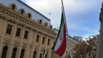 پرچم نمایندگی های ایران در اروپا به حالت نیمه افراشته درآمد