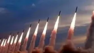 نوشته کنایه‌آمیز روی موشک هوافضای سپاه