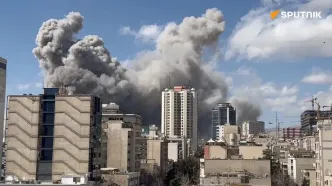 ویدیویی از دود عظیم حمله جنگنده‌ها به مرکز پلیس ایران