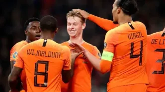 ادعای جسورانه کومان: دیپای می‌تواند هم‌تراز بزرگان فوتبال باشد