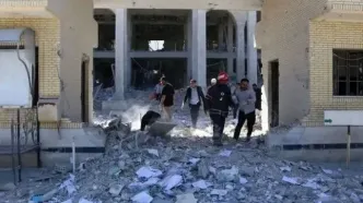 حمله به ساختمان دادگستری لارستان/ تعدادی از شهروندان به شهادت رسیدند  + عکس