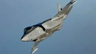 لحظۀ هدف‌قرارگرفتن جنگندهٔ F35 آمریکا توسط پدافند نیروی هوافضای سپاه/ ویدئو