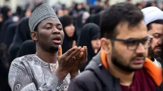 تصاویر؛ نماز عید فطر در حرم حضرت معصومه(س)