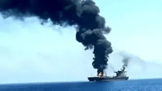 اصابت 2 پرتابه به کشتی کانتنری با پرچم انگلیس در نزدیکی بندر رأس التنوره عربستان